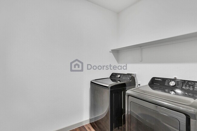 Building Photo - 101 Wichita River Rd