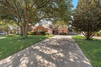 Building Photo - 1126 Mossy Rock Dr