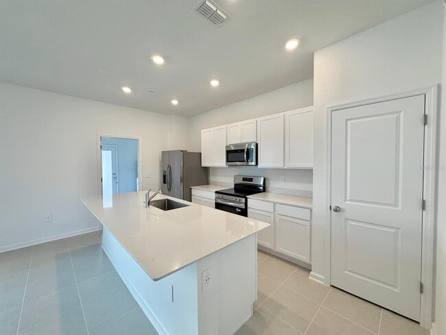 Building Photo - 2344 Rider Rain Ln