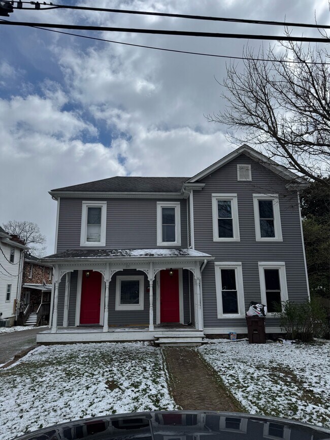 Building Photo - 351 High St