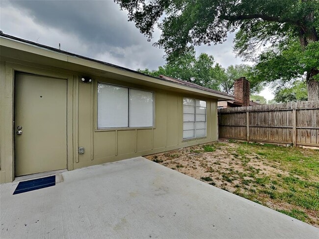 Building Photo - 5523 Cactus Forest Dr