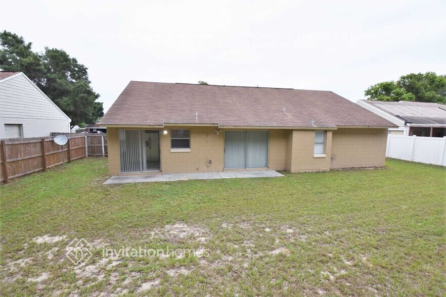 Building Photo - 7341 Crooked Lake Cir