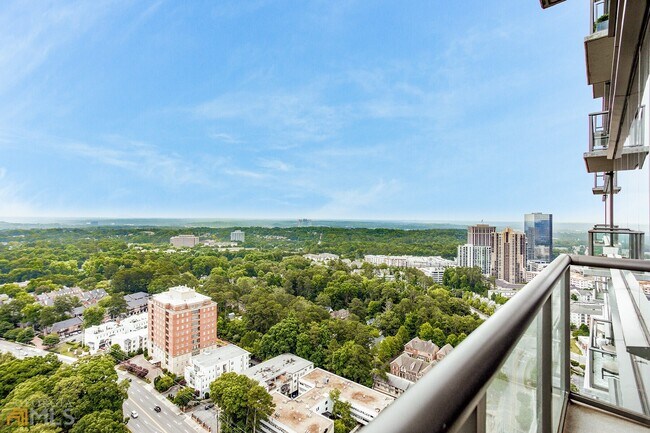Building Photo - 3630 Peachtree Rd NE