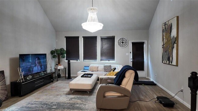 Building Photo - 5327 Sunny Ray Dr