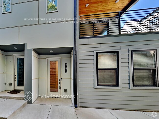 Building Photo - 428 38th Ave N