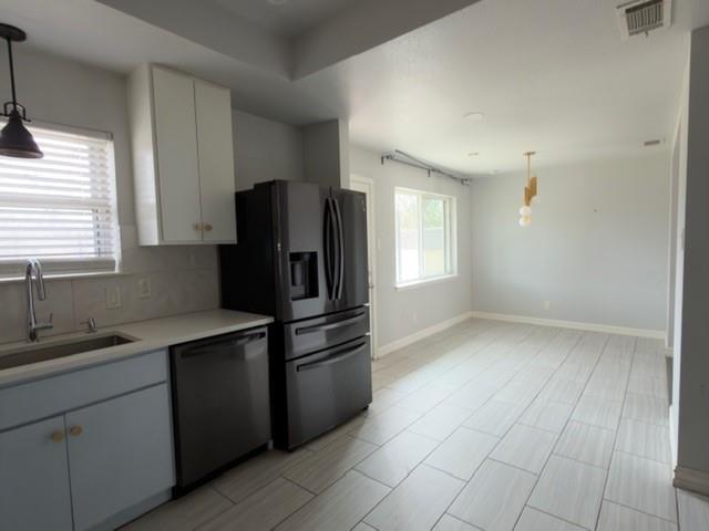 Building Photo - 9122 Clearwater Dr