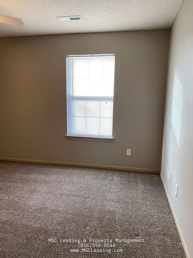 Building Photo - SOUTH GARDEN TOWNHOMES