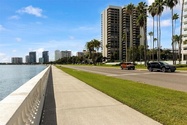 Building Photo - 4141 Bayshore Blvd