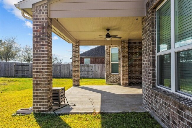 Building Photo - 13814 Russell Ct