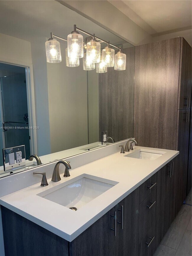 Building Photo - 5850 Camino Del Sol