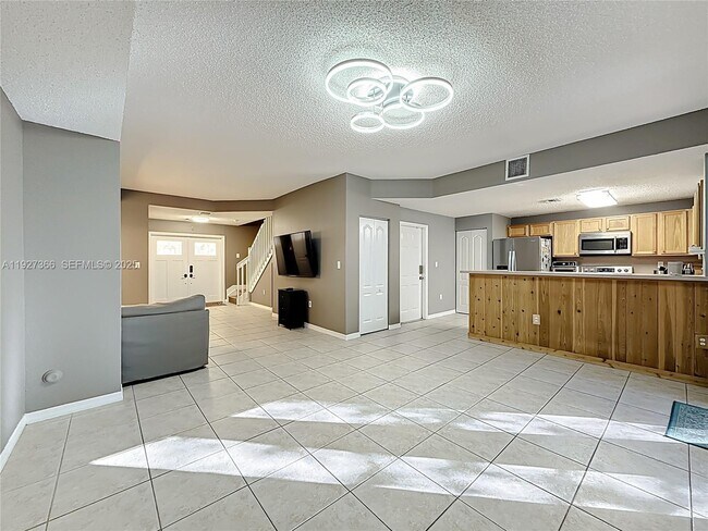 Building Photo - 5955 SW 99th Terrace