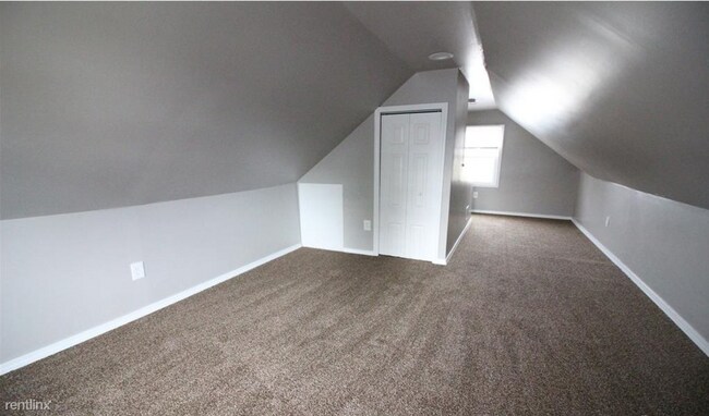 Building Photo - 3 br, 1 bath House - 26209 Belanger St