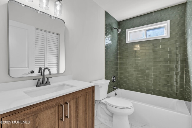 Building Photo - 13 Red Hill Rd