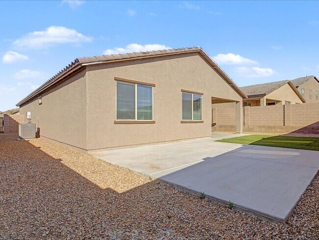 Building Photo - 17606 S Ridgerunner Dr