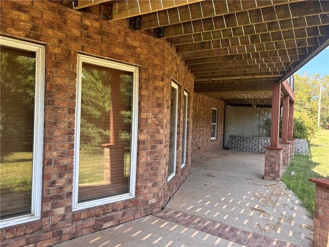 Building Photo - 15262 Shipe Rd