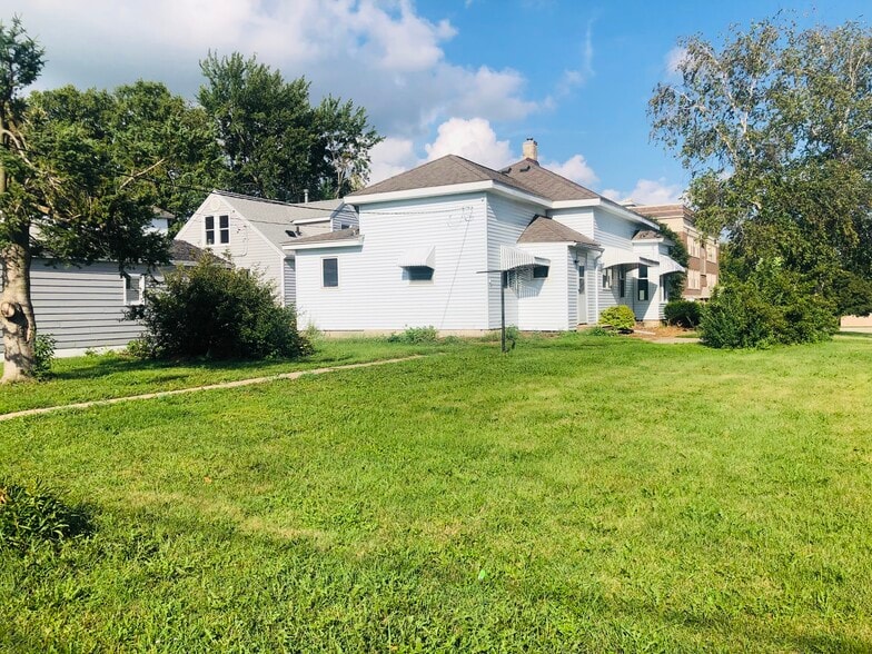 View from back yard - 609 Blackhawk St