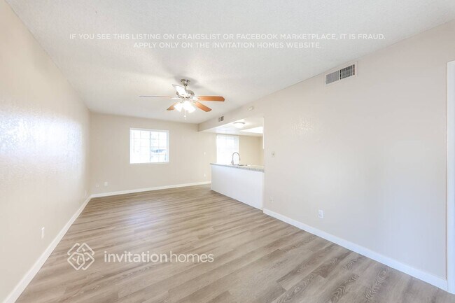 Building Photo - 1408 W Piute Ave