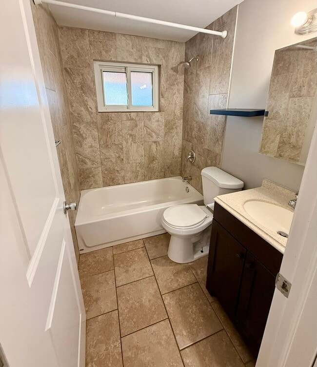 Building Photo - 5137 Mays Ave