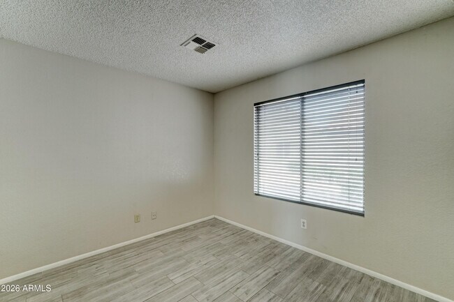 Building Photo - 7040 W Olive Ave
