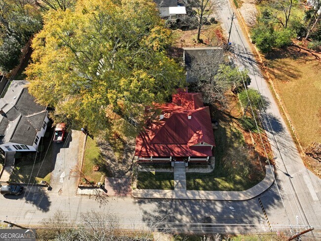 Building Photo - 249 Martin St
