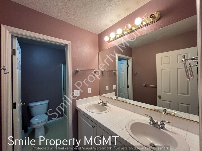 Building Photo - Spacious 3 Bedroom Home in Bethany neighborhood