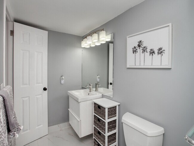 Building Photo - 3456 S Ocean Blvd