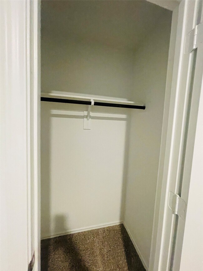 Building Photo - 5146 Bay Mdws Ln