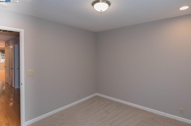 Building Photo - 39610 Benavente Ave
