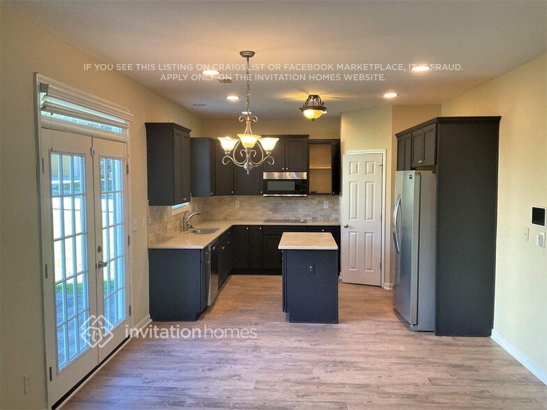 Building Photo - 2735 Wolf Trail