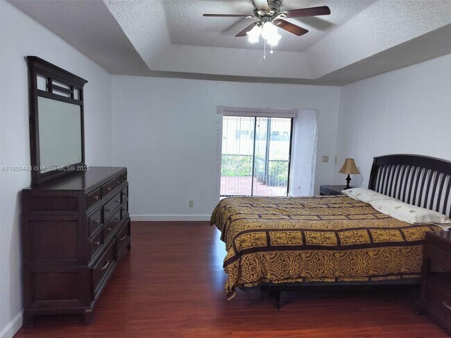 Building Photo - 10401 NW 18th Dr