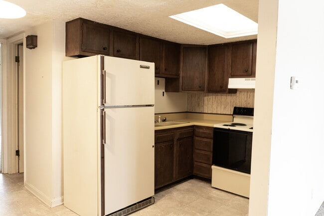 Building Photo - 1194 E Dawn Dr