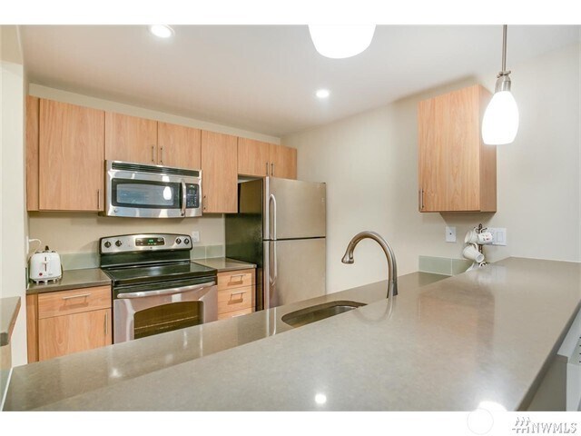 Building Photo - 15140 NE 82nd St