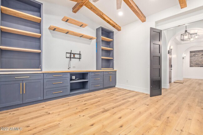 Building Photo - 3469 S Eucalyptus Pl