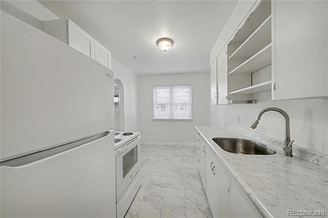 Building Photo - 620 Strong St