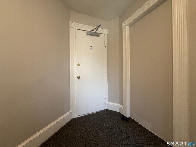 Building Photo - 3 Yost St