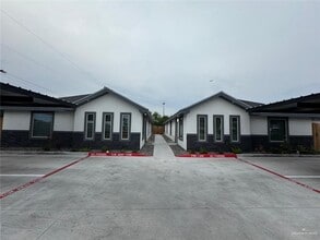 Building Photo - 712 Palmer Rd