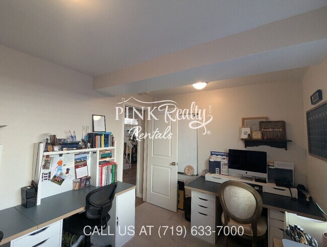 Building Photo - 3230 Breckenridge Dr W