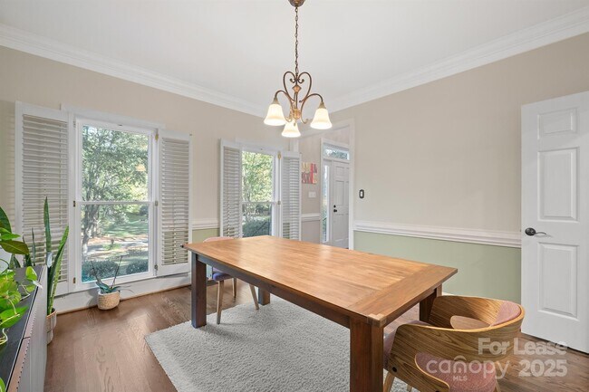 Building Photo - 16516 Plantation Woods Dr