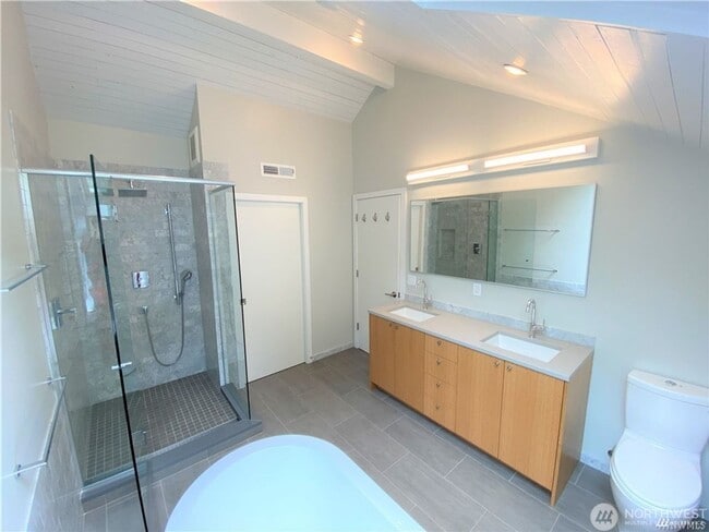 Building Photo - 4bd/2ba Seattle House