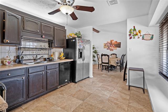 Building Photo - 3005 Woodlark Dr