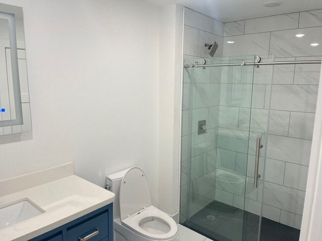 Building Photo - 311 Main St