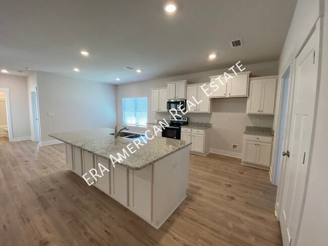 Building Photo - 3398 Southwind Dr