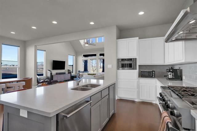 Building Photo - 7201 Avondale Dr