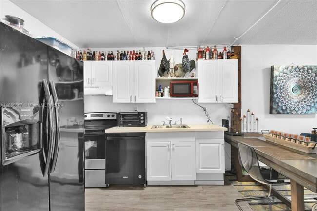 Building Photo - 1331 Lincoln Rd