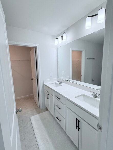 Building Photo - 2431 Chert Ln