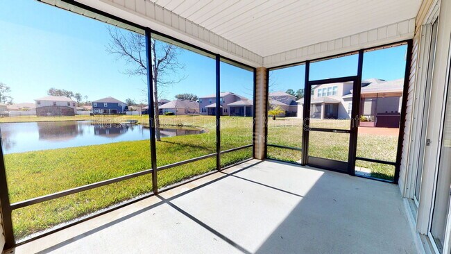 Building Photo - 15858 Lexington Park Blvd