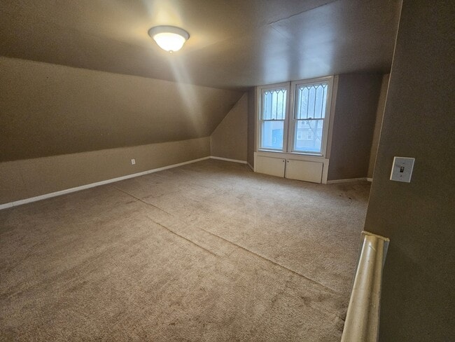 Building Photo - 1330 Brockley Ave