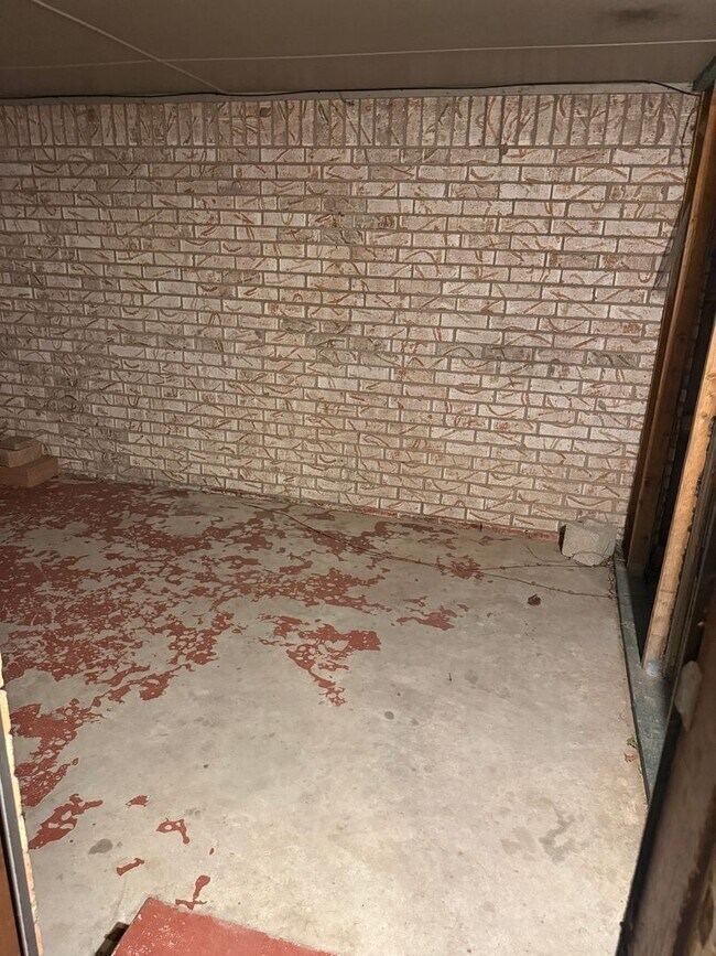 Building Photo - 1166 N Eagle Ln