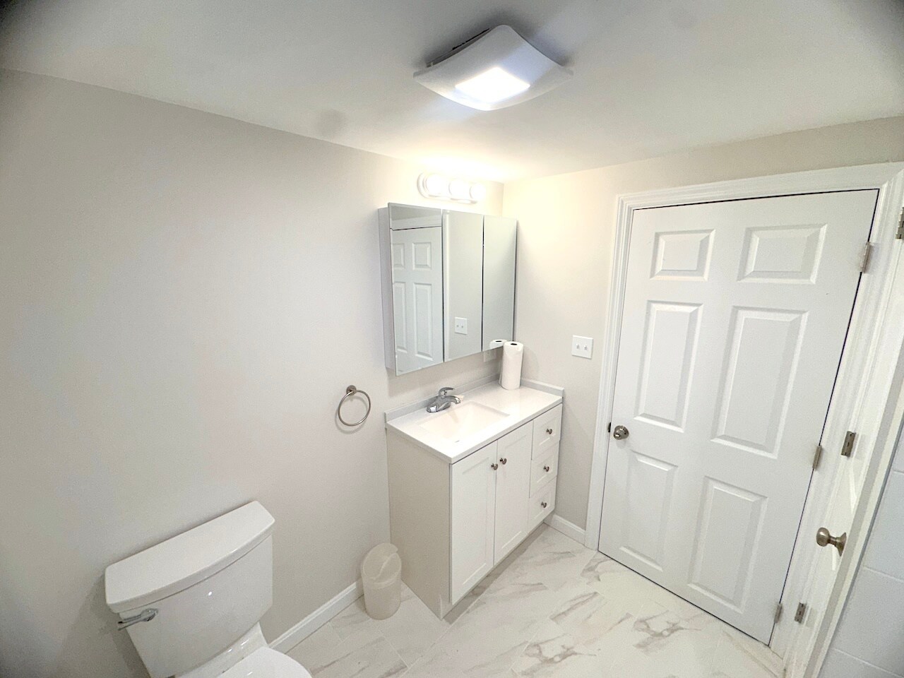 Building Photo - 39 Cottage St