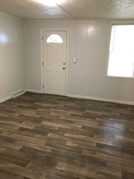 Building Photo - 1120 5th Avenue